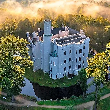 Zamek Karpniki Schloss Fischbach Otel
