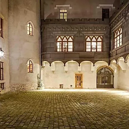 Otel Zamek Karpniki Schloss Fischbach