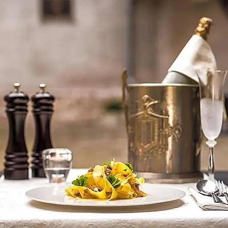 Zamek Karpniki Schloss Fischbach Hotel 4*