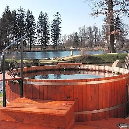 Zamek Karpniki Schloss Fischbach
