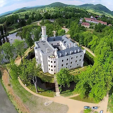 Otel Zamek Karpniki Schloss Fischbach