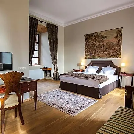 Zamek Karpniki Schloss Fischbach Hotel Karpacz